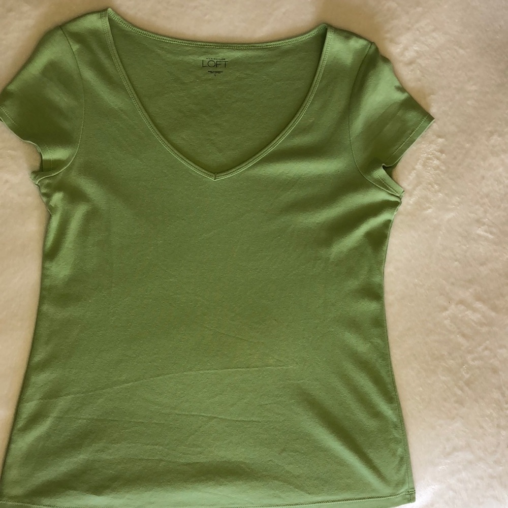 LOFT cap-sleeve green tee. EUC. No stains. Large.